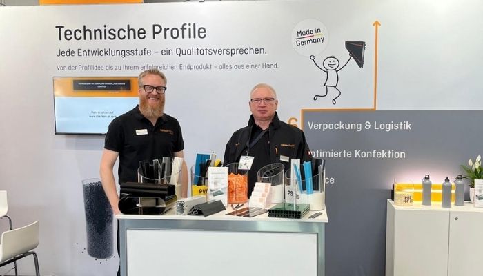 Extrudiertes Profil für Nutzerfahrzeuge mit coextrudierter Weichlippe